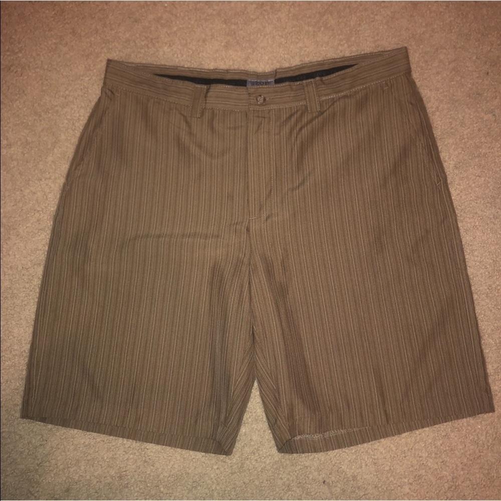 IZOD XFG tan striped golf shorts, size 38